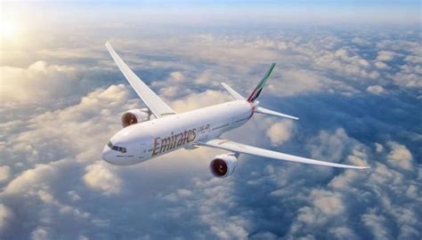 طيران الإمارات تكشف عن أوائل وجهات طائرات «بوينغ 777» المحدثة.